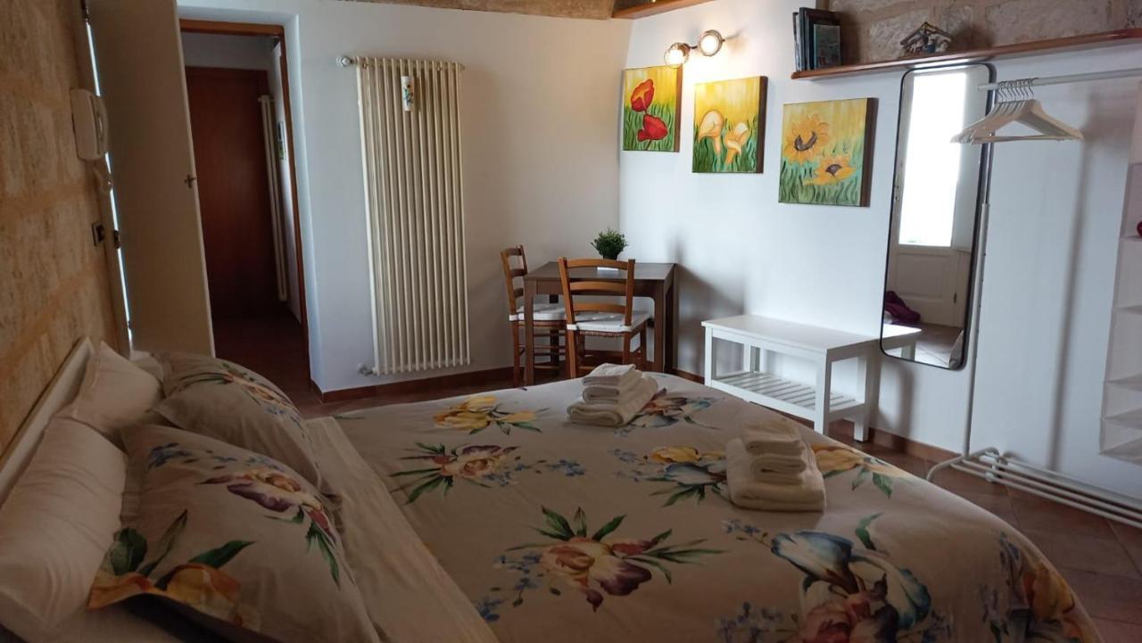 Villino Tronchetto Bianco Bed & Breakfast Мола ди Бари Екстериор снимка