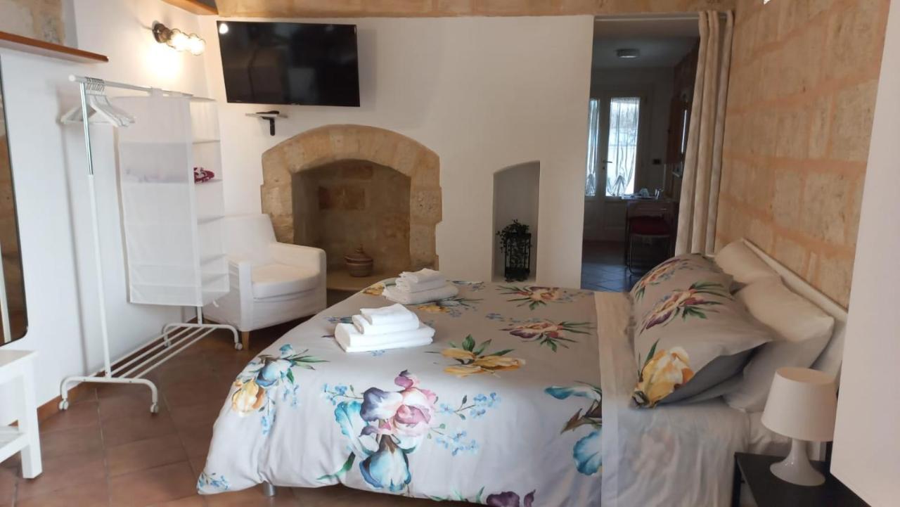 Villino Tronchetto Bianco Bed & Breakfast Мола ди Бари Екстериор снимка